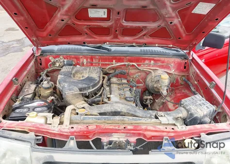 2000 Nissan Frontier Xe z USA, uszkodzony, nr VIN 1N6DD26S8YC300922